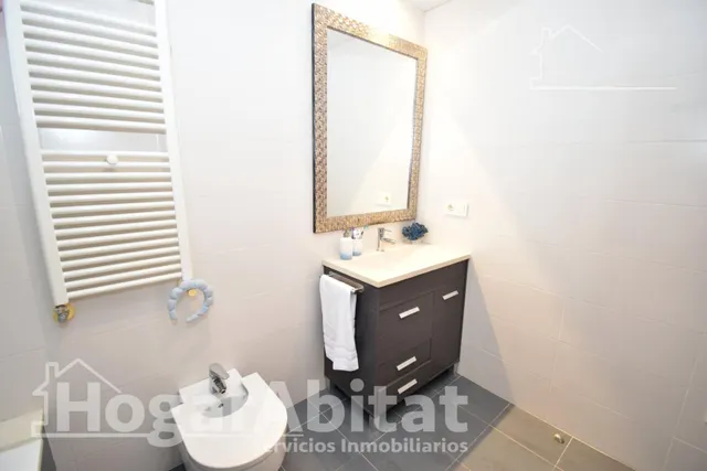 PRECIOSO ADOSADO PAREADO CON PISCINA, 3 TERRAZAS Y BARBACOA  JUNTO AL PUERTO — 39