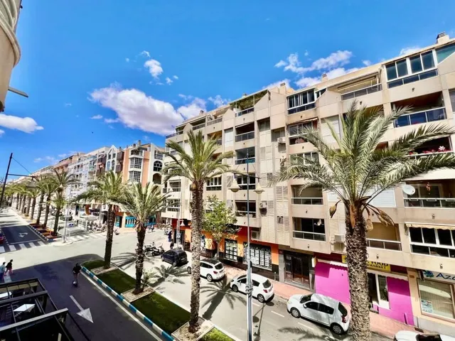 Apartamento 2 habitaciones 72m² en venta - Estacion de autobuses — 18