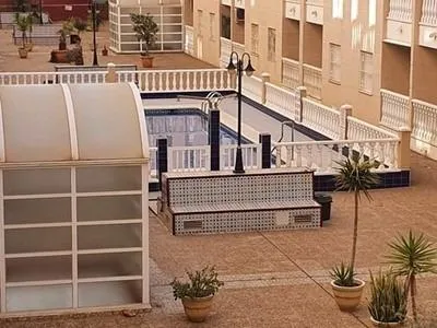 Precioso apartamento 2 dorm. en Torrevieja 600m de la playa del Cura — 3