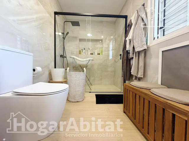 ¡PRECIOSO CHALET! AMPLIO Y REFORMADO CON PISCINA PRIVADA, GARAJE Y PARCELA — 44