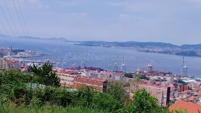 Solar Urbano de 1.228 m2 en Vigo con vistas a la ría y obra 