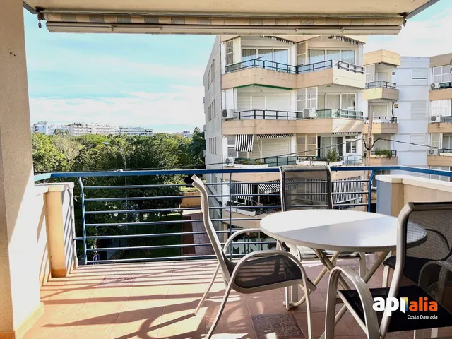 PISO EN SALOU DE 3 habitaciones — 2