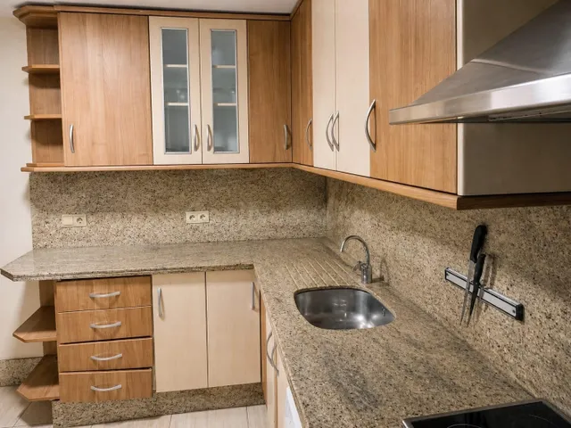 PISO DE 110 M2 CON TRES DORMITORIOS DOBLES Y TERRAZA EN EL C - foto 5