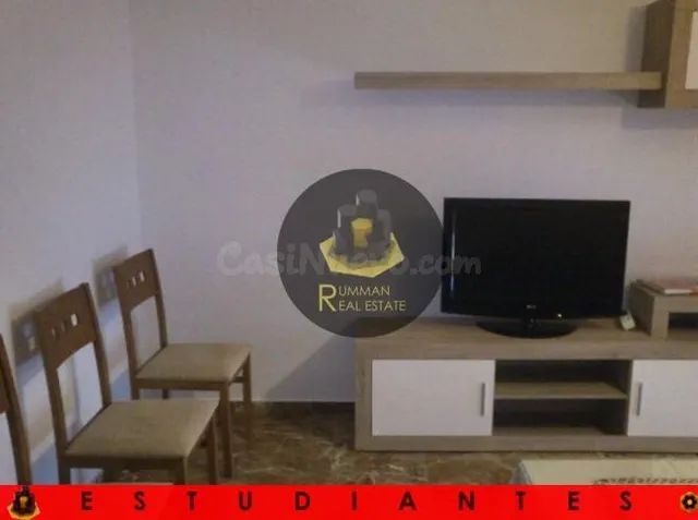 EST/ Piso de TRES Dormitorios en Gran Capitán - foto 3