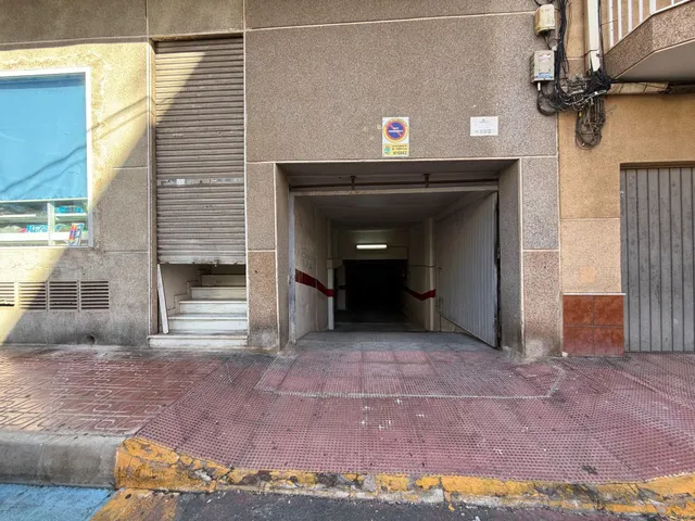 Apartamento en esquina de 2 dormitorios a 500 m de las piscinas naturales en Torrevieja!!! — 39