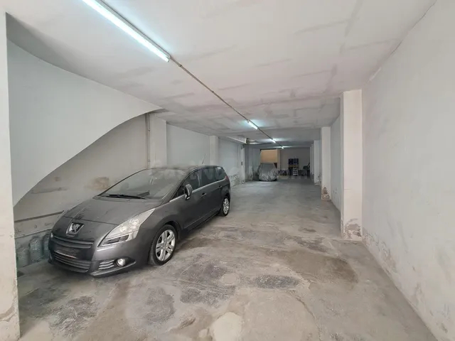 Amplio local en venta en Alzira - foto 2