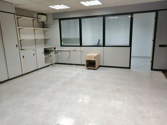 ¡¡¡¡¡¡  AMPLIO LOCAL ESQUINERO  EN CAN BORRELL !!!! — 2