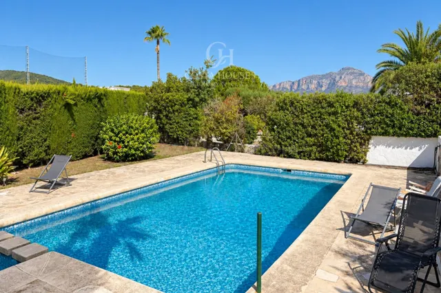 VILLA PRADO · CALMA MEDITERRANEA Y VISTAS AL MONTGO EN JAVEA - foto 2