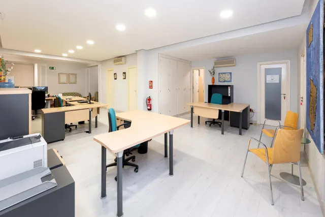 Gran vivienda en Plaza Los Campos - 7 habitaciones — 11