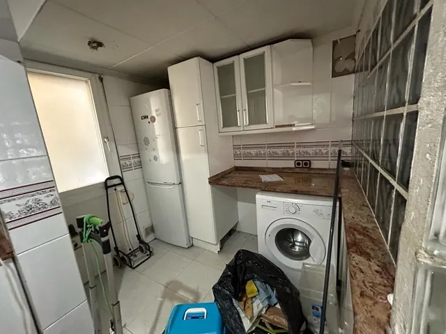 SE VENDE PISO EN BADALONA, ZONA SANT ROC — 3