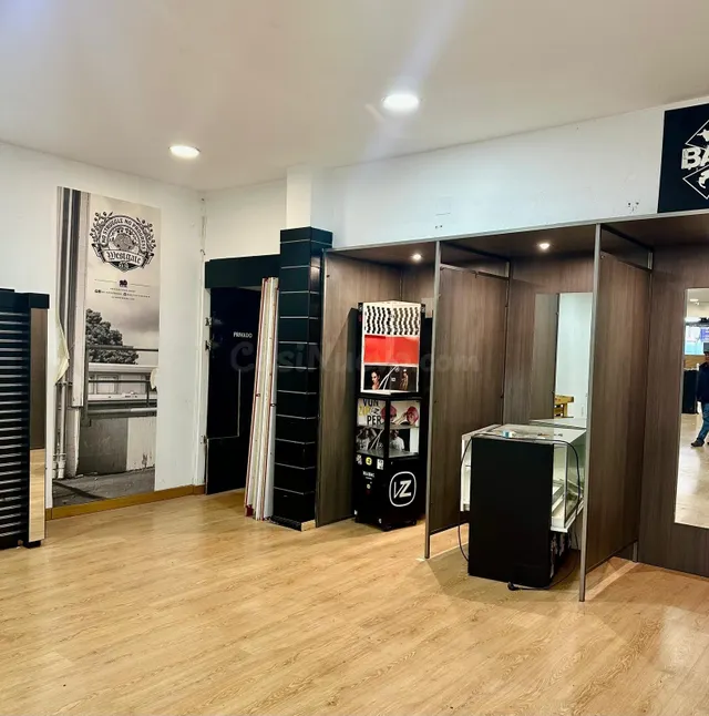 Local comercial completamente equipado - foto 4