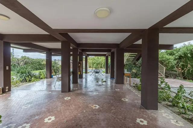 Gran casa con parcela y piscina en Cájar — 28