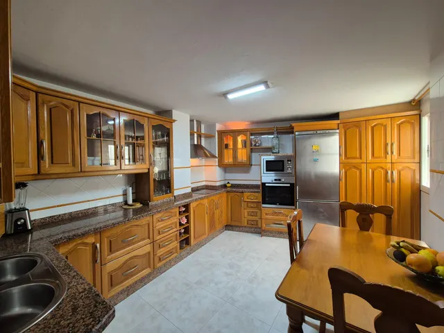 Gran piso en Almuñécar de 3 dormitorios con amplia terraza — 10