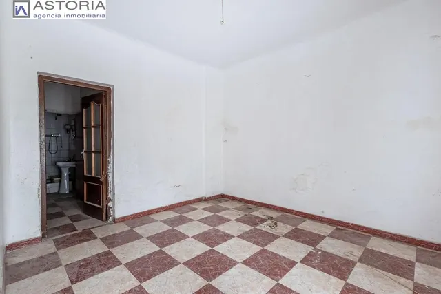 PISO A REFORMAR EN CARRETERA DE LA SIERRA — 8