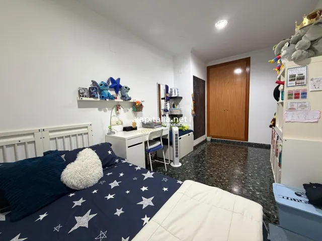 PISO CÉNTRICO Y DE AMPLIAS ESTANCIAS EN ONTINYENT EN EXCLUSIVA EN KAPITALIA. — 20