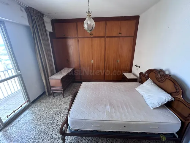 Amplio piso de 3 habitaciones, techo libre y dos balcones en Pòrtol — 5