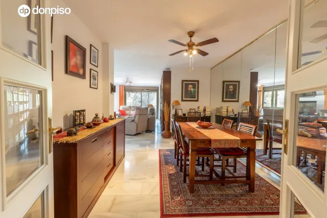 Exclusivo piso señorial con terraza en el Paseo del Salón (Cuesta de Escoriaza), con cochera y trastero. — 13