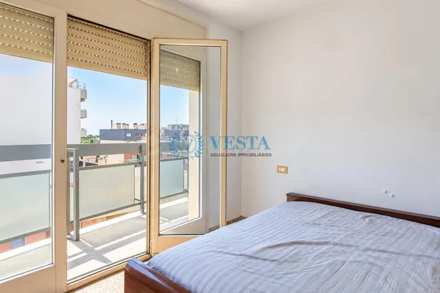 ESPACIO, UBICACIÓN Y COMODIDAD EN EL CENTRO DE VALLS - foto 4