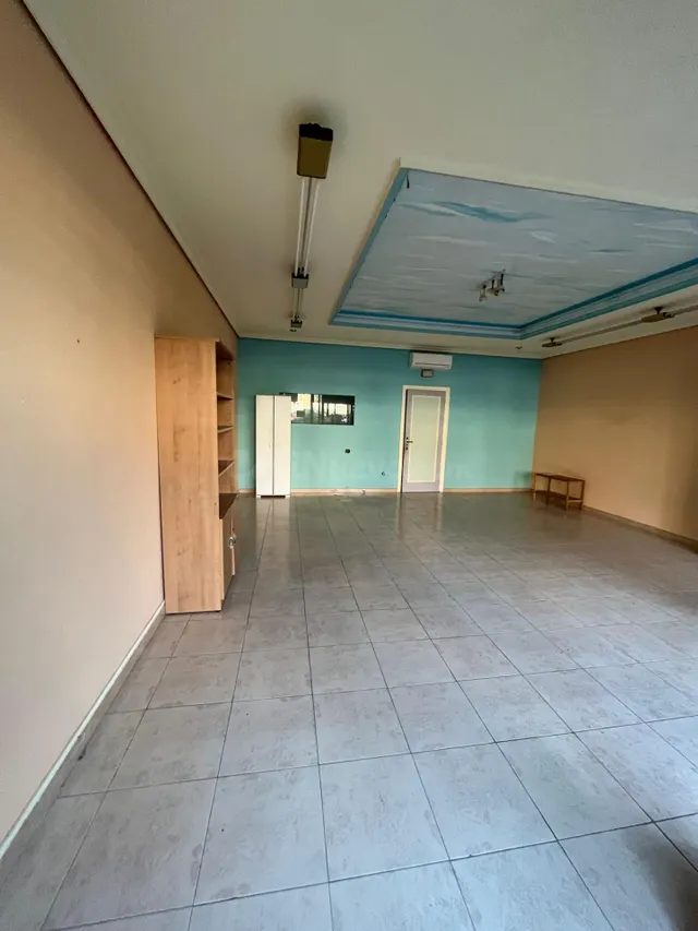 SE VENDE O SE ALQUILA CON OPCIÓN A COMPRA — 3