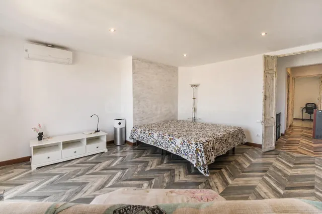 Casa de pueblo con jardín y piscina M-8266 - foto 5
