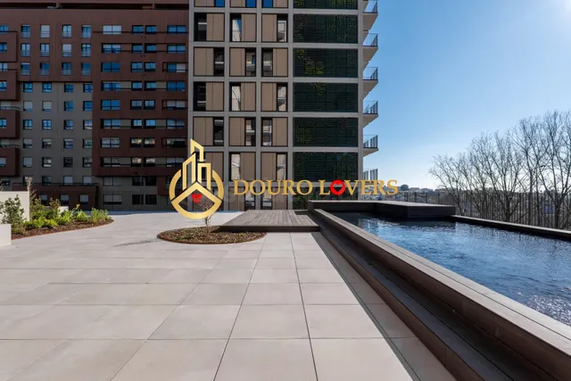 Apartamento 3 habitaciones 245m² en venta - Santa Marinha e 