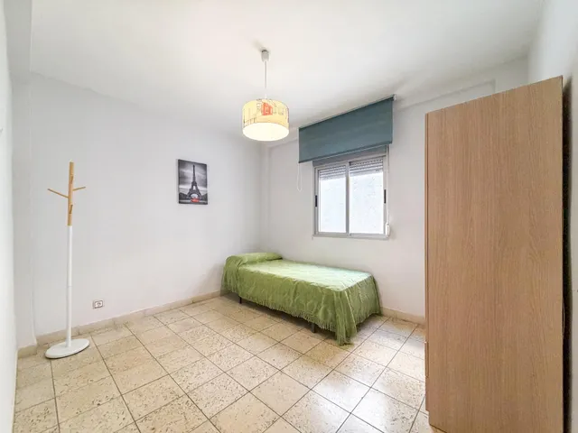 Piso de 3 Dorm. junto al parque Federico Garcia Lorca. — 17