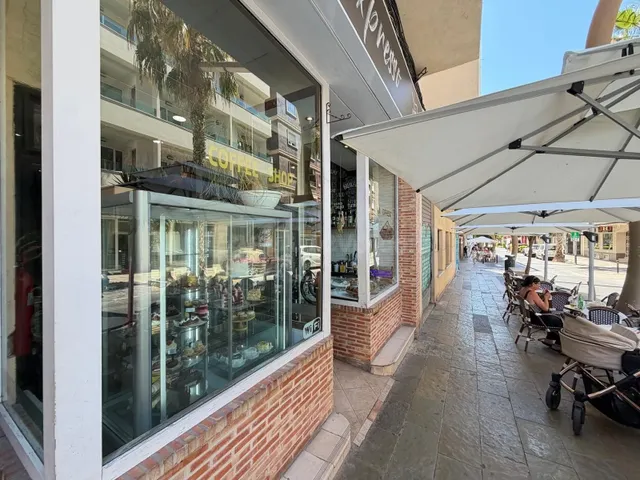 Local comercial 150m² en venta - torrevieja — 4