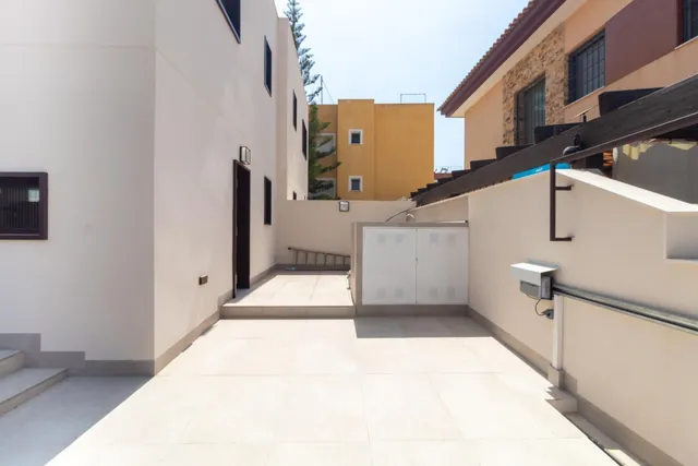 Villa 3 habitaciones 145m² en venta - LA PUNTICA — 29