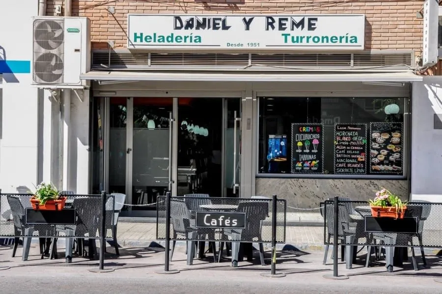 LOCAL COMERCIAl