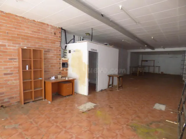Amplio Local Comercial en el Corazón de Malgrat de Mar por s