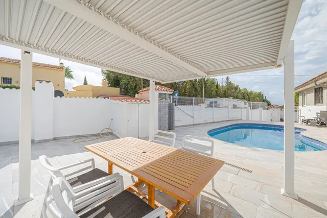 Villa 5 habitaciones en venta - Pueblo Poniente — 10