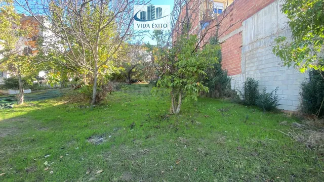 SOLAR URBANO EN LOS VILLARES