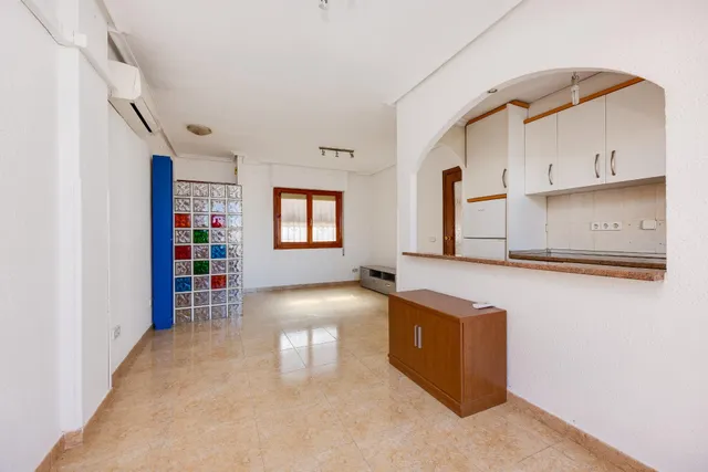 Atico de 2 dormitorios y gran terraza en Torrevieja - Acequión — 10