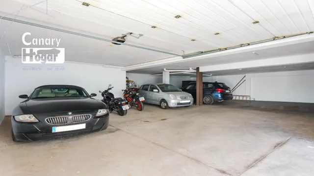 Villa moderna en venta en el Madroñal de Fañabe,  Adeje . — 41
