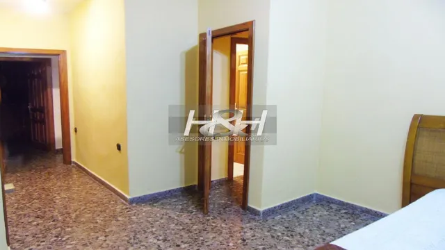 Sensacional villa en urbanización Santa Bárbara. / HH Asesores inmobiliarios. — 46