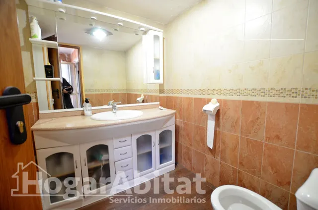 ¡MAGNÍFICO ADOSADO! AMPLIO Y LUMINOSO CON TERRAZA Y TRASTERO — 29