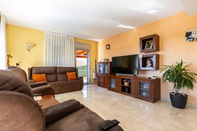 Espectacular Casa en Castellar del Vallès — 19