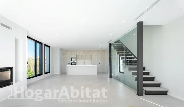 CHALET DE LUJO TOTALMENTE A ESTRENAR CON PISCINA, GARAJE Y V - foto 3