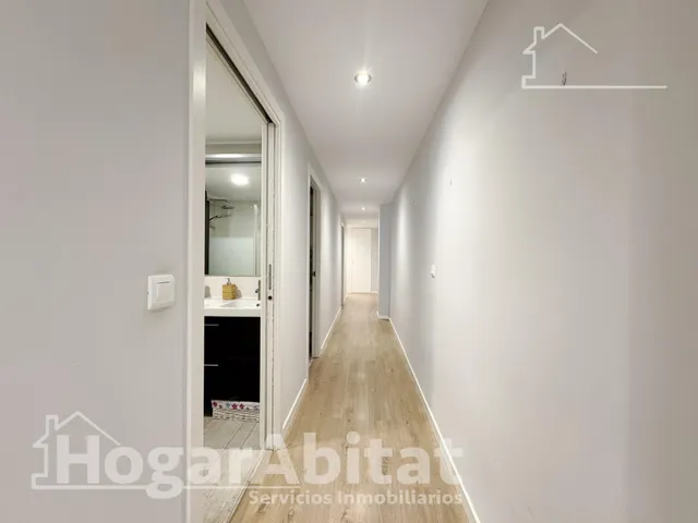 PRECIOSO REFORMADO CON BALCÓN Y ASCENSOR — 42