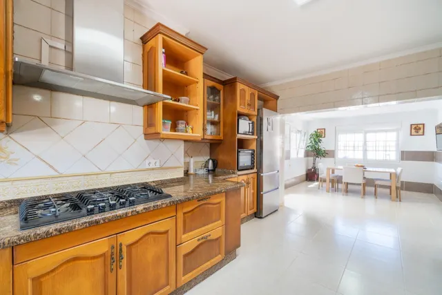 CHALET independiente con piscina privada y parcela de 809 m2 en Torreta Florida — 21