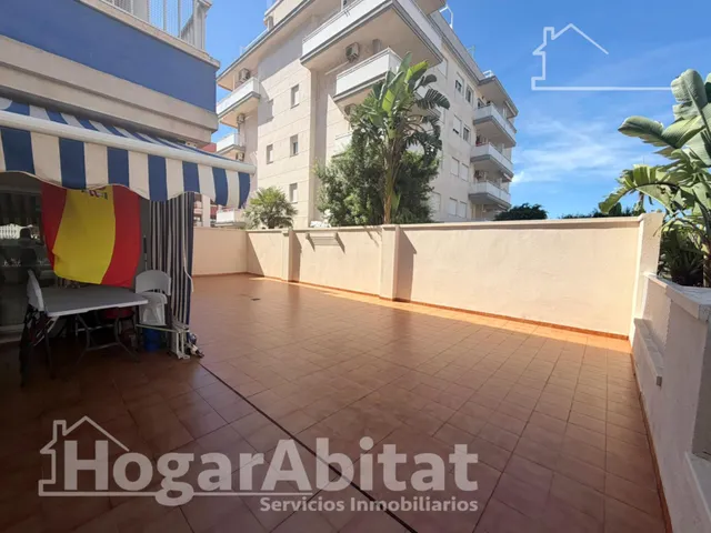 ¡CERCA DE LA PLAYA! PRECIOSA PLANTA BAJA CON TERRAZA, GARAJE Y PISCINA — 10