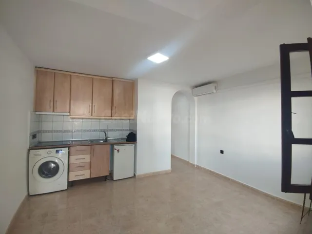 Casa adosada de un dormitorio con piscina comunitaria | Torr - foto 5