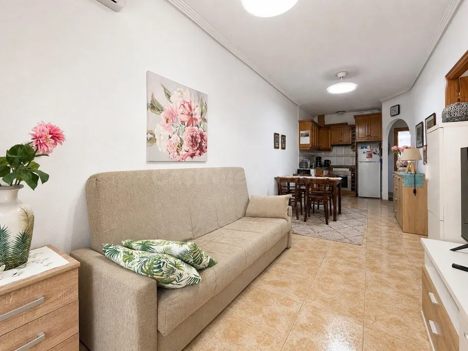 Torrevieja – Parque de las Naciones | Apartamento amplio con terraza acristalada y garaje