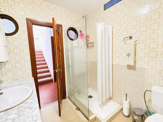 CASA CON GRAN POTENCIAL — 15