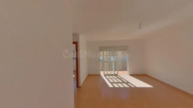 Venta de Vivienda el Marbella, Málaga. Activo Inmobiliario Sin Posesión / Alquilado / No se Puede Visitar. — 3