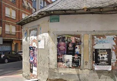 SE VENDE piso OKUPA en C Valdes de Ponferrada - foto 3