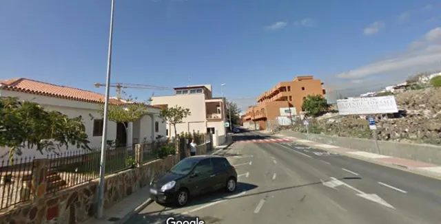 Edificio en construcción 1400m2 en Adeje