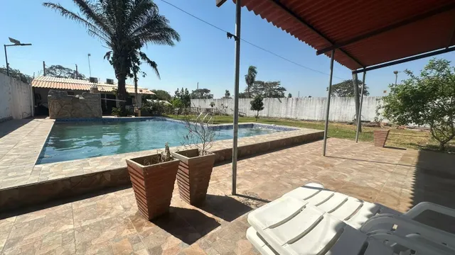 82.000$us Bonita casa con Piscina en Cotoca, Villa esmeralda