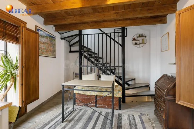 Casa unifamiliar reformada. — 4