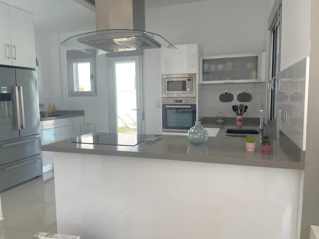 Excepcional Villa en Pilar de la Horadada: Lujosa Villa de una Planta con Licencia Turística — 40